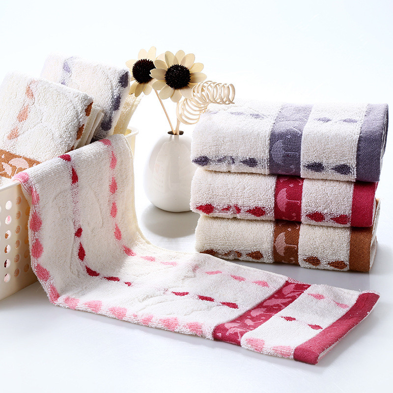 35 * 75 cm veido rankšluostis suaugusiems, minkštas kilpinis, greitai džiūstantis kūno rankšluostis.