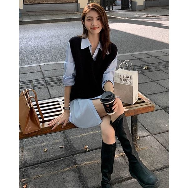 Naiste V-kaelusega vabaajavest