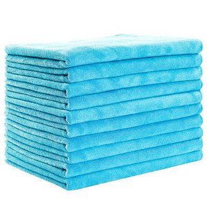 Sutirštintas aukščiausios kokybės, minkštas ir prabangus 100% mikropluošto vonios rankšluostis, užtikrinantis maksimalų minkštumą ir sugeriamumą. Tamsiai pilka