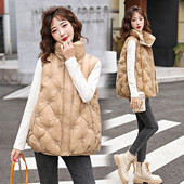 Vestă de damă cu guler înalt și nasturi