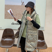 Jesensko-zimski široki prsluk s kapuljačom srednje dužine