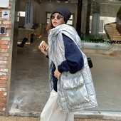 Moteriška ilga liemenė su gobtuvu ir kišene