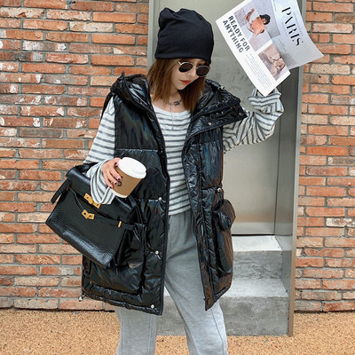 Moteriška ilga liemenė su gobtuvu ir kišene