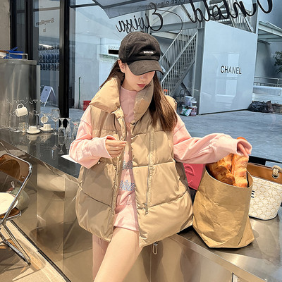 Zimski široki prsluk s džepom i patentnim zatvaračem