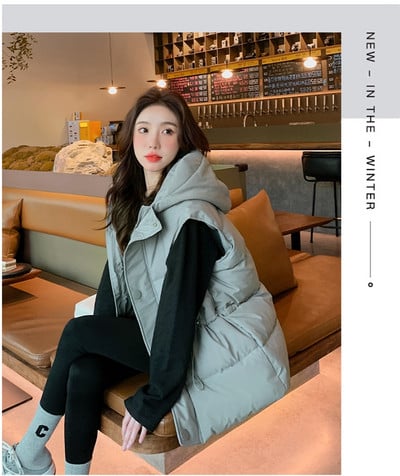 Moteriška liemenė su gobtuvu