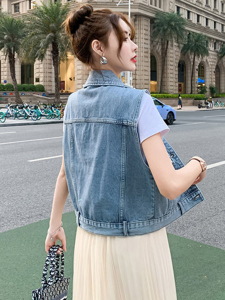 Moteriška džinsinė liemenė su dekoratyviniais perlais