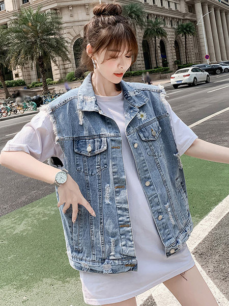 Moteriška džinsinė liemenė su plėšytais motyvais