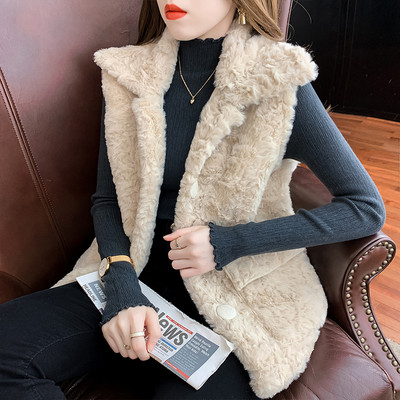 Šiuolaikinė moteriška pūkinė striukė su kišenėmis