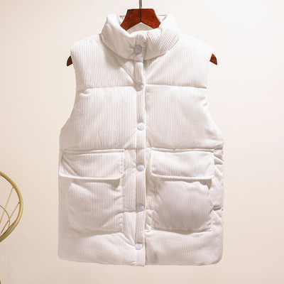 Moteriška liemenė su švaraus rašto apykakle