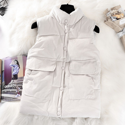 Moteriška laisvalaikio briaunota liemenė