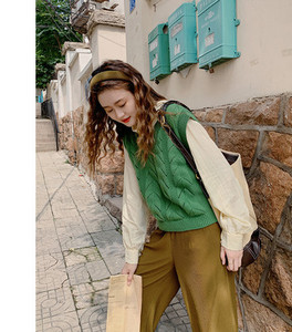 Női kötött mellény