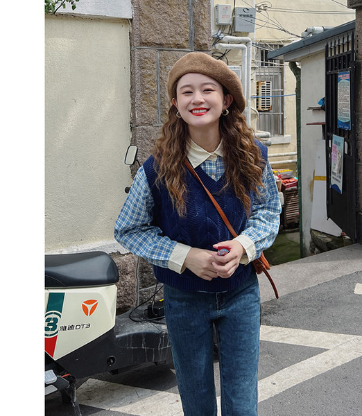 Női kötött mellény