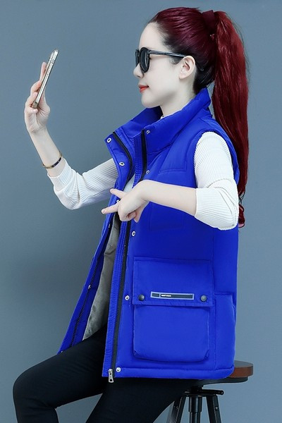 Ženski prsluk s debelom postavom i visokim ovratnikom