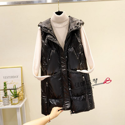 Női mellény kapucnival és zsebbel