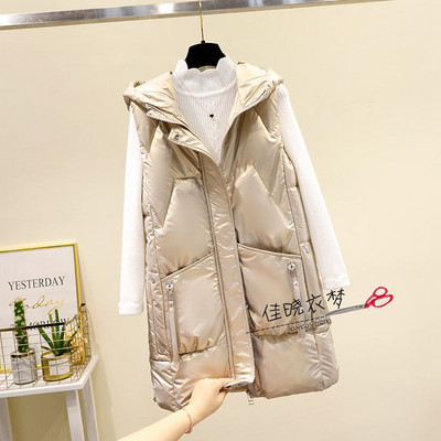 Női mellény kapucnival és zsebbel