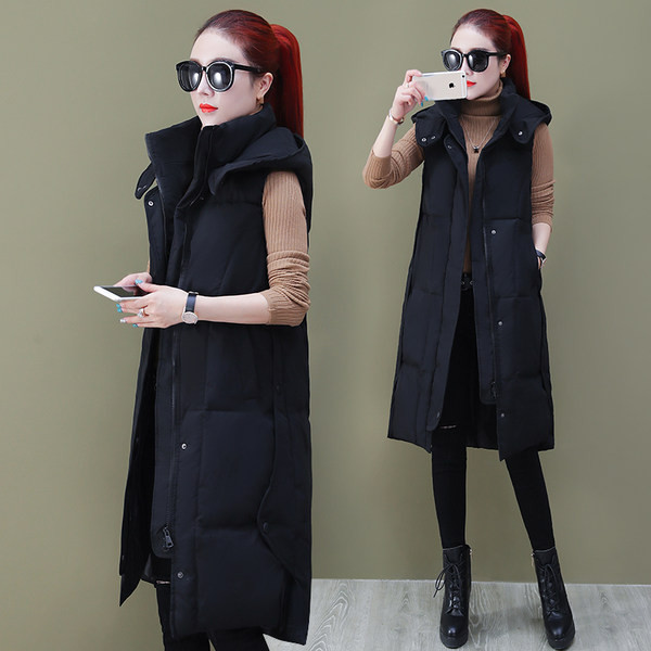 Női mellény kapucnival és cipzárral