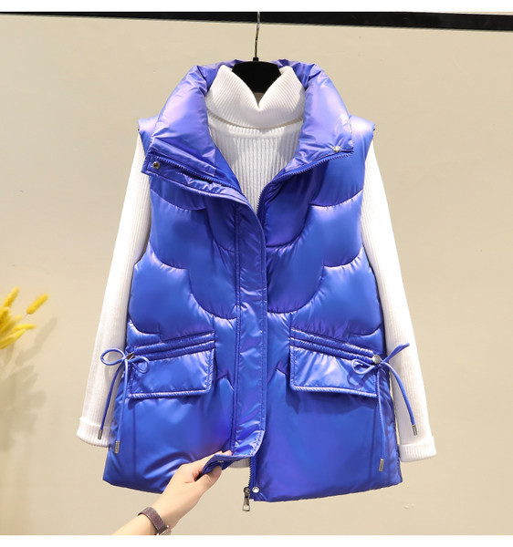 Moteriška laisvalaikio liemenė su aukšta apykakle