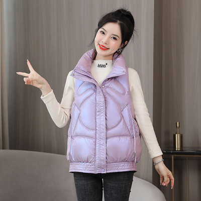 Moteriška liemenė su kišene ir raišteliais