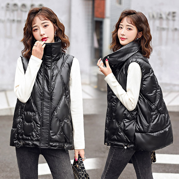 Įvairių spalvų moteriška laisvalaikio liemenė