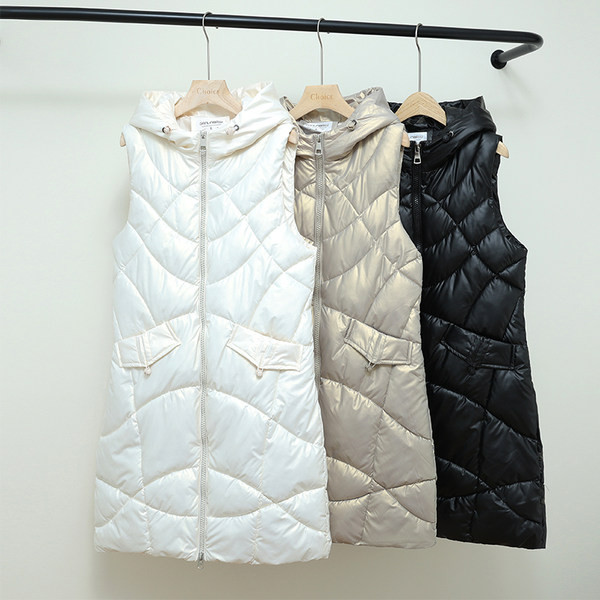 Ženski prsluk srednje dužine s kapuljačom