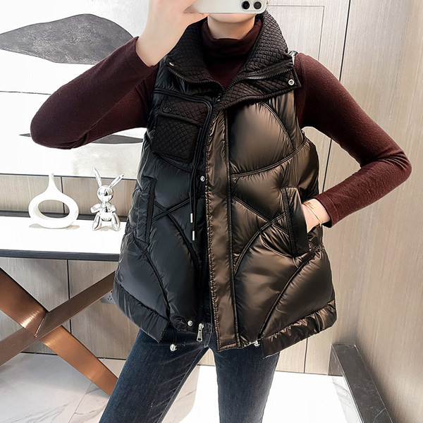 Laisva moteriška liemenė su kišene