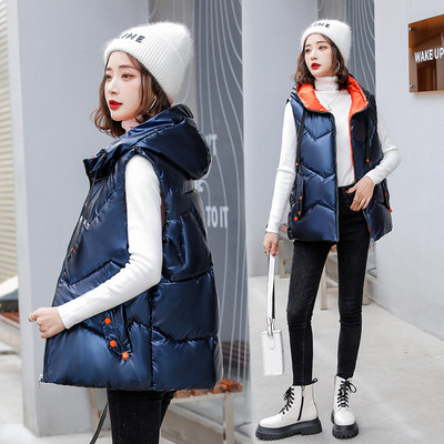 Ženski prsluk s kapuljačom i vezama