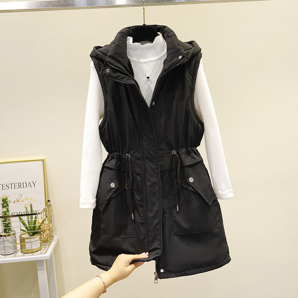 Moteriška liemenė su gobtuvu ir kaklaraiščiais