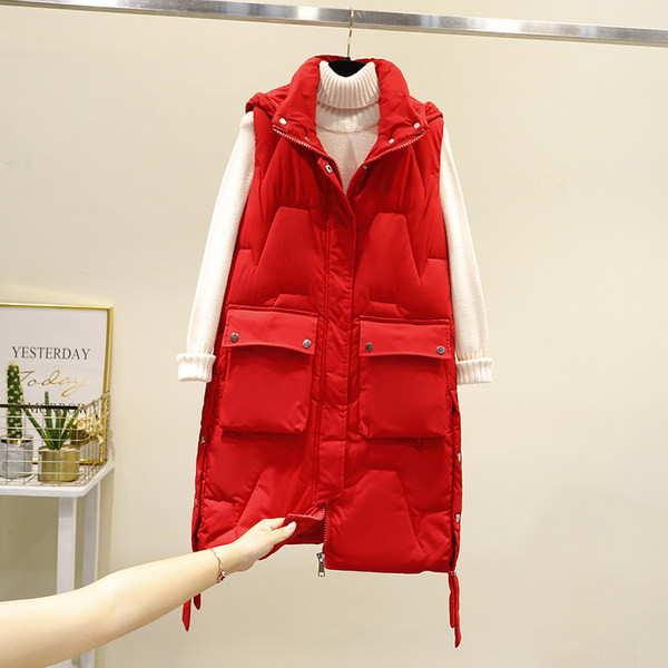 Moteriška ilga liemenė su gobtuvu ir kišenėmis