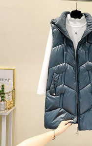 Vestă de damă de lungime medie cu fermoar