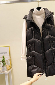 Vestă de damă de lungime medie cu fermoar