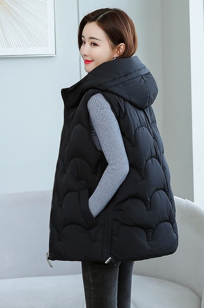 Alkalmi női mellény kapucnival - többféle színben