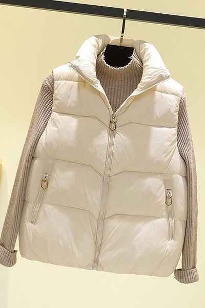 Női rövid mellény magas gallérral