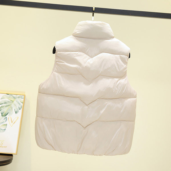 Női rövid mellény magas gallérral