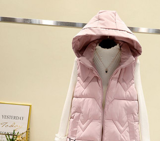 Női mellény zsebbel és cipzárral