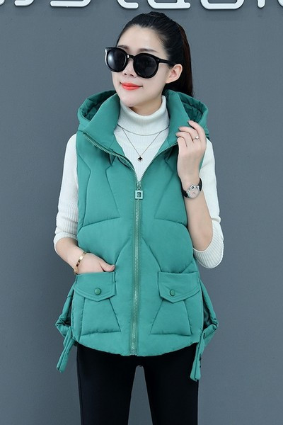 Ženski prsluk clean model sa patentnim zatvaračem