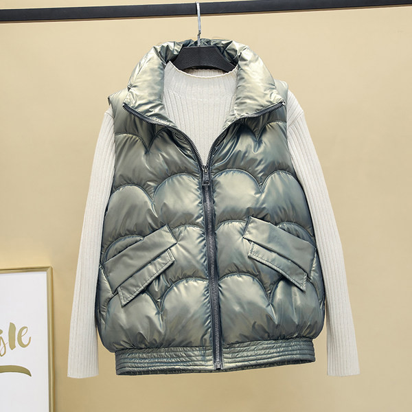 Moteriška laisvalaikio liemenė su užtrauktuku ir kišene