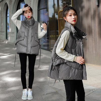 Női mellény széles modell fűzővel és zsebbel