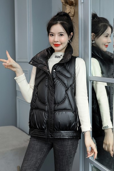 Vesta de dama toamna-iarna cu fermoar si buzunar