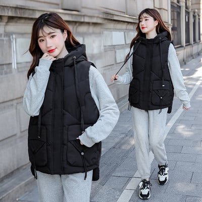 Moteriška liemenė su gobtuvu ir kaklaraiščiais