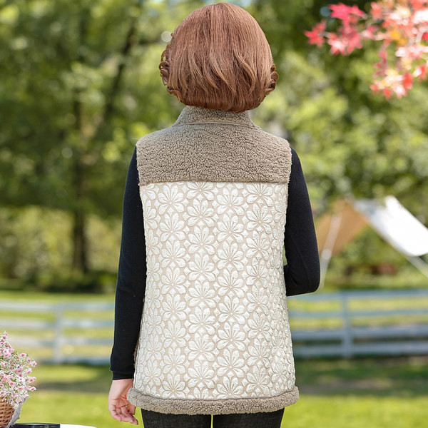 Moteriška laisvalaikio liemenė su gėlių motyvais