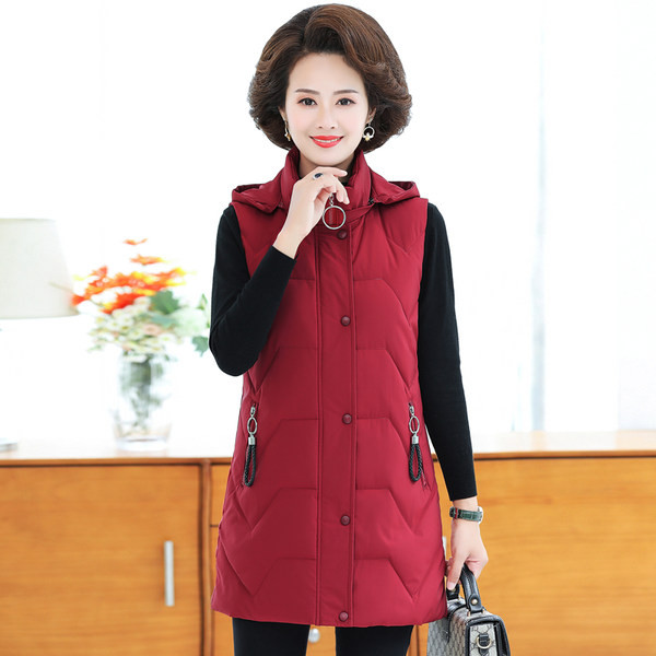 Moteriška laisvalaikio liemenė – vidutinio ilgio su sagomis ir užtrauktuku