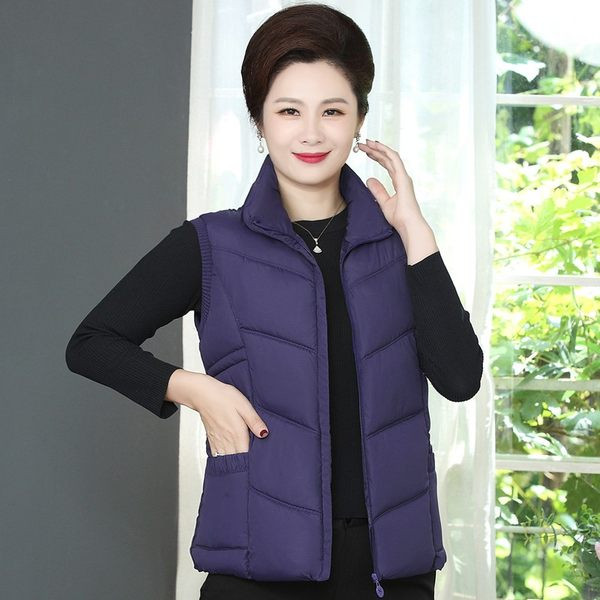 Moteriškos liemenės trumpas modelis su užtrauktuku