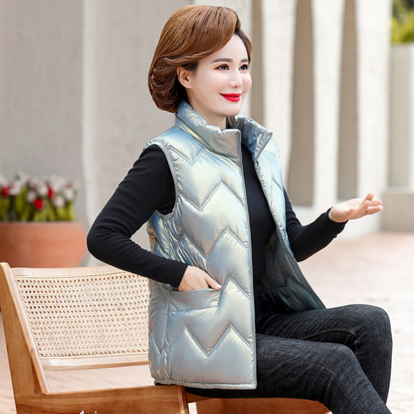 Női mellény cipzárral és zsebbel