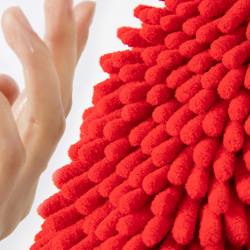 Raudonas šenilinis minkštas rankų rankšluostis Kinietiško stiliaus greitai džiūstantis, sugeriantis animacinių filmų servetėlių nosinė, skirta namų vonios kambario siuvinėjimo rankšluosčiams