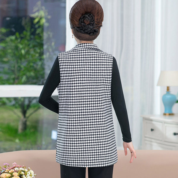 Moteriška languota liemenė su kišenėmis