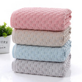 Vienspalvis 1vnt. Rankšluostis bambuko audinys, neblunkantis, greitai džiūstantis storis, be plaukų slinkimo, stipriai sugeria vandenį