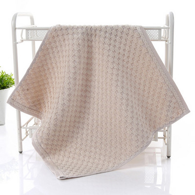 Vienspalvis 1vnt. Rankšluostis bambuko audinys, neblunkantis, greitai džiūstantis storis, be plaukų slinkimo, stipriai sugeria vandenį