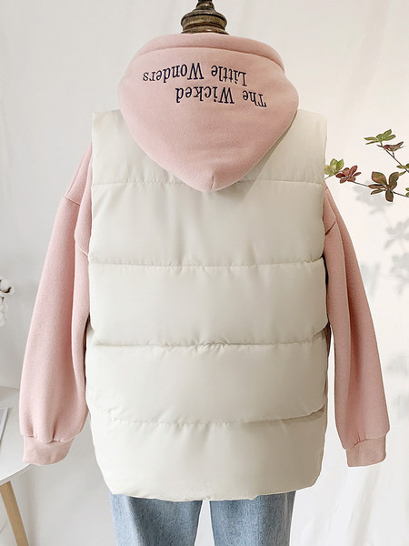 Švarus moteriškas laisvalaikio liemenės modelis