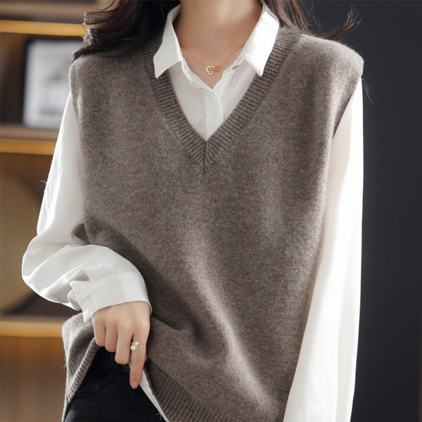 Ženski prsluk s V izrezom u tri boje