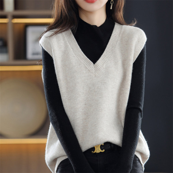 Ženski prsluk s V izrezom u tri boje